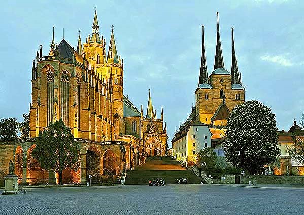 /photo/subarea/50_Thüringen_-Erfurt-kathedraal-avond.jpg
